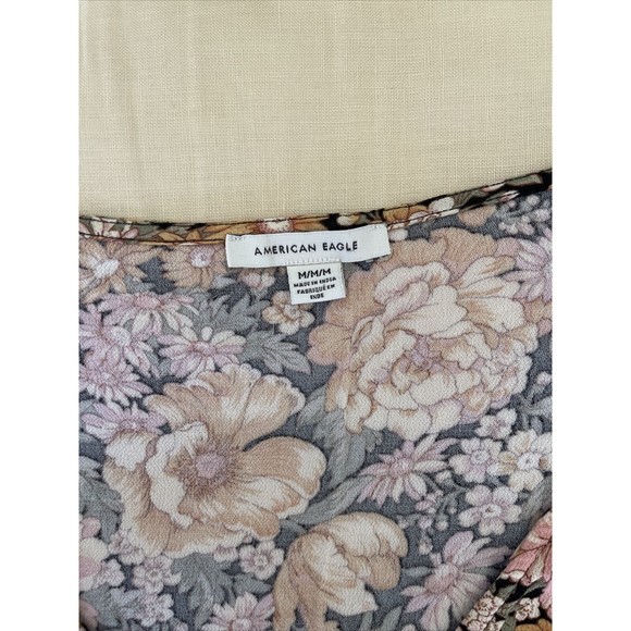 American Eagle Women’s Floral Long Sleeves Wrap Top Blouse Size Smocked Waist M - Picture 5 of 9
